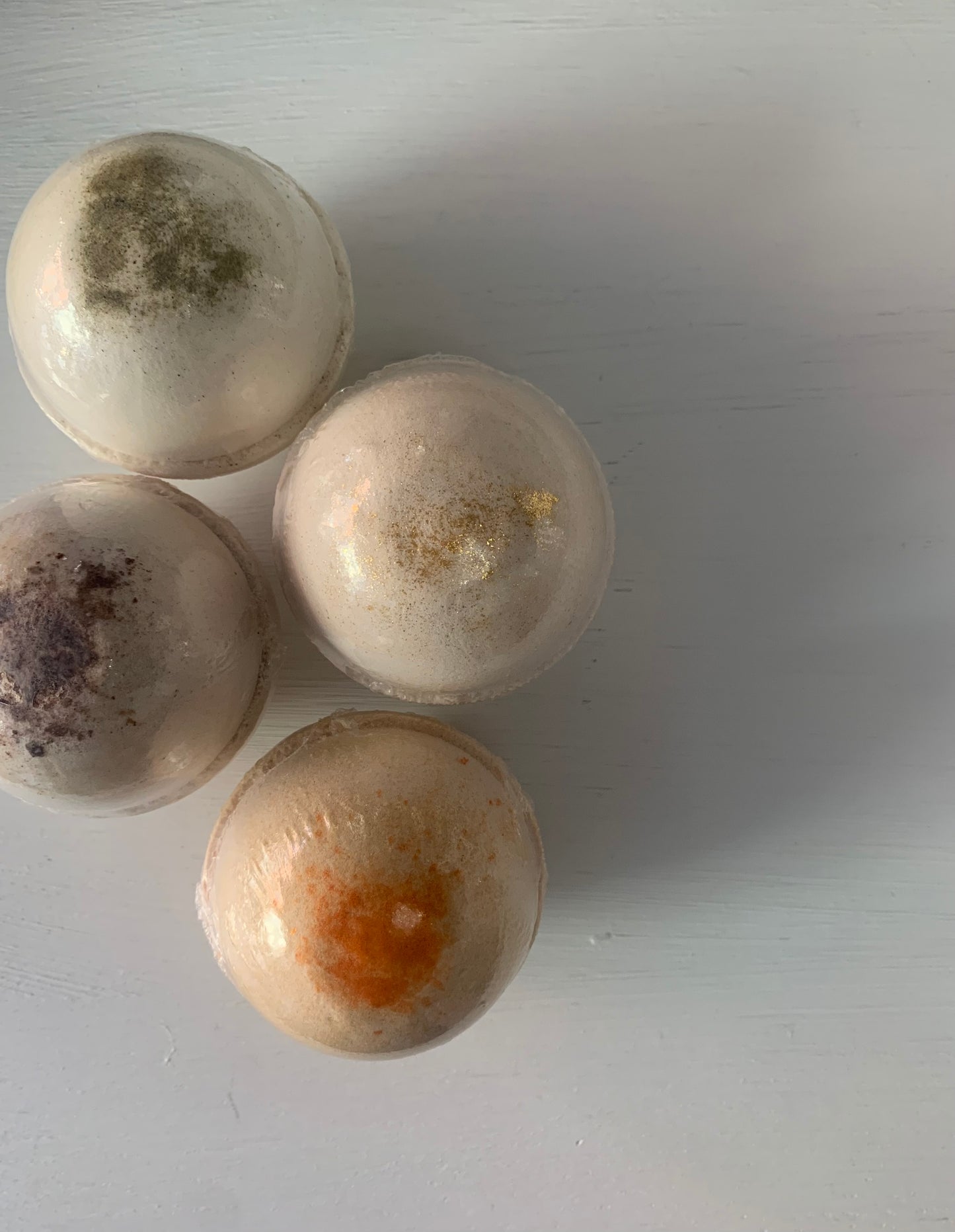 Surprise Winter Bath Bomb